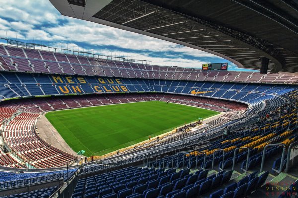 世体：巴萨目标是10月21日对奥林匹亚科斯的欧冠能回到诺坎普